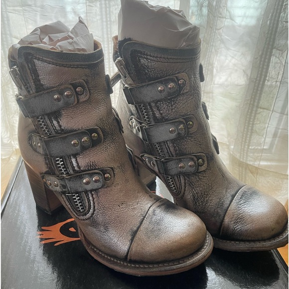 Freebird by Steven Beckett Pewter - Picture 5 of 5